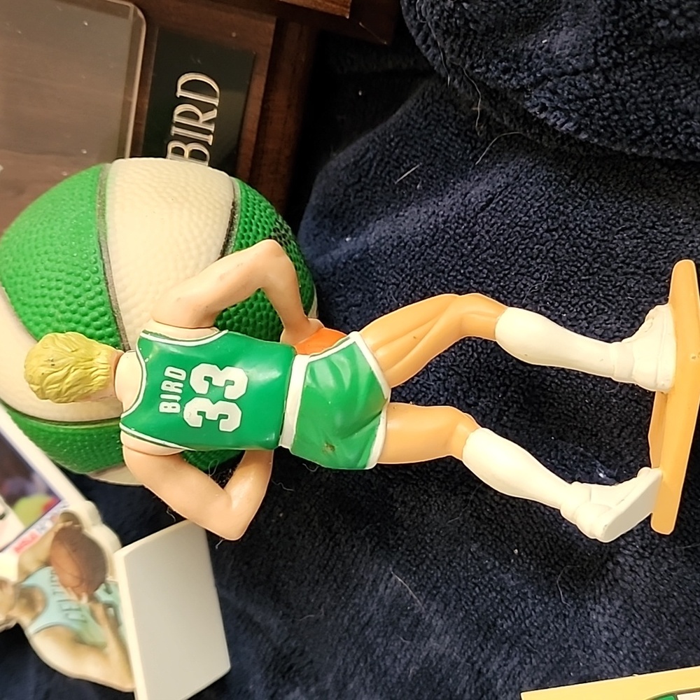 Larry Bird Celtics Collectibles. - Picture 11 of 13